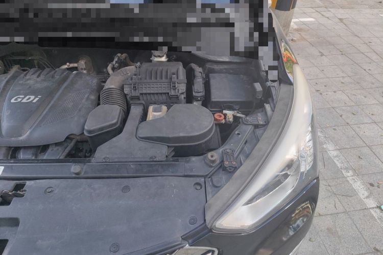 Used Hyundai Santa Fe 2013 2.4L Automatic 4x4 Smart Version Engine Bay Left