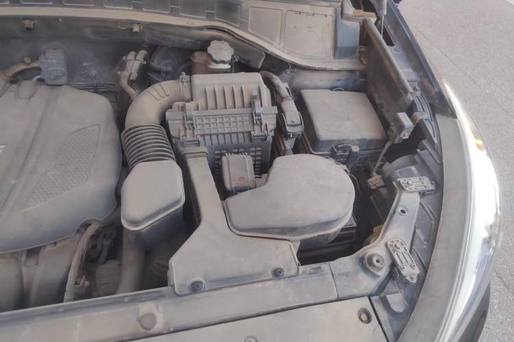Used Hyundai Santa Fe 2013 2.4L Automatic Two-Wheel Drive Smart Version Engine Bay Left