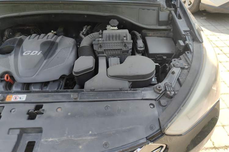 Used Hyundai Santa Fe 2013 2.4L Automatic Two-Wheel Drive Smart Version Engine Bay Left