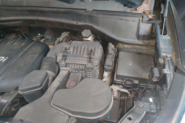 Used Hyundai Santa Fe 2013 2.4L Automatic Two-Wheel Drive Smart Version Engine Bay Left