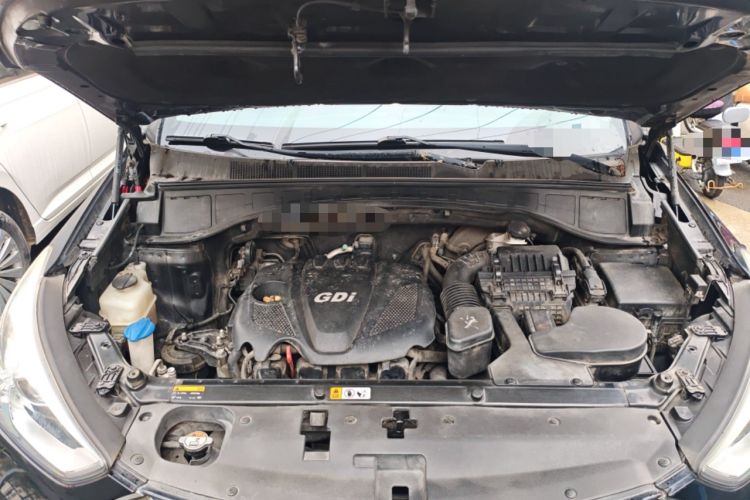 Used Hyundai Santa Fe 2013 2.4L Automatic 4x4 Smart Version Engine Bay