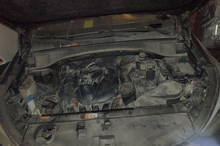 Used Hyundai Santa Fe 2013 2.4L Automatic 2WD Comfort Edition Engine Bay