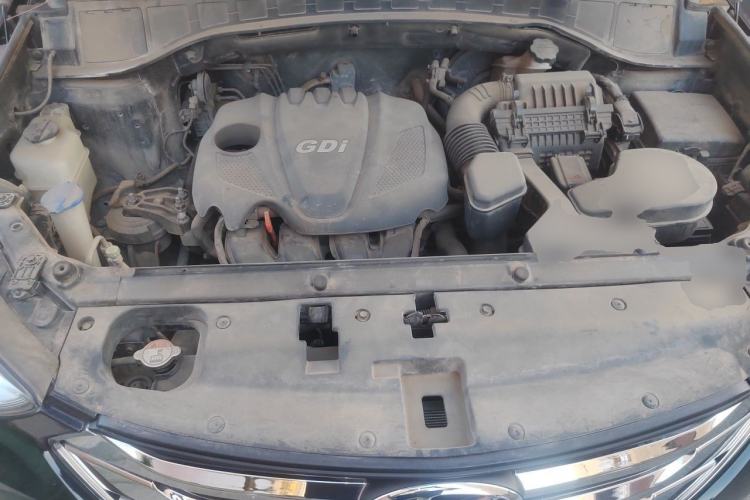 Used Hyundai Santa Fe 2013 2.4L Automatic Two-Wheel Drive Smart Version Engine Bay