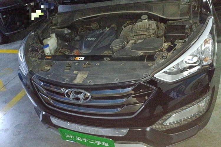 Used Hyundai Santa Fe 2013 2.4L Automatic Two-Wheel Drive Smart Version Engine Bay