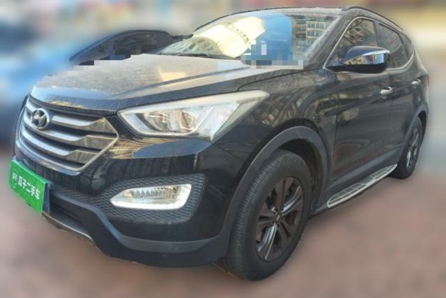 Used Hyundai Santa Fe 2013 2.4L Automatic 4x4 Smart Version