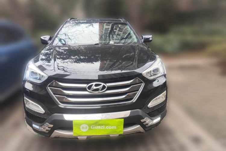 Used Hyundai Santa Fe 2013 2.4L Automatic Two-Wheel Drive Smart Version Front