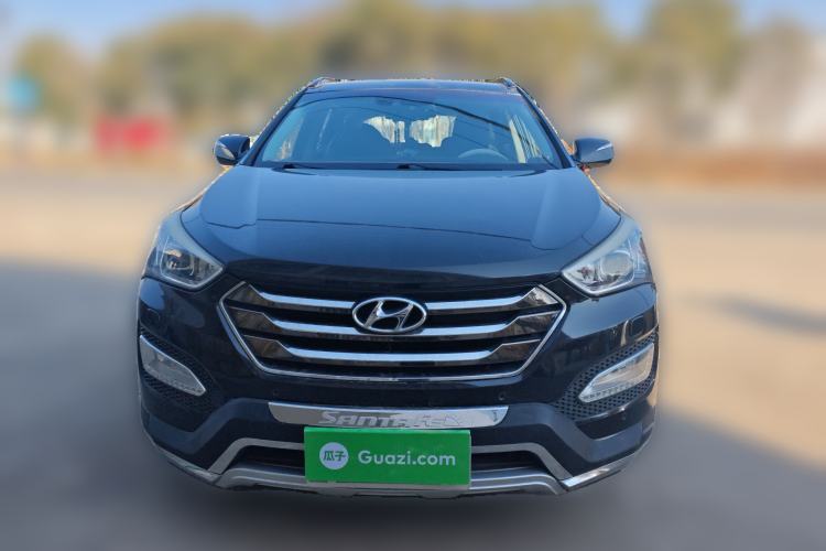 Used Hyundai Santa Fe 2013 2.0T Automatic All-Wheel Drive Top Trim Front