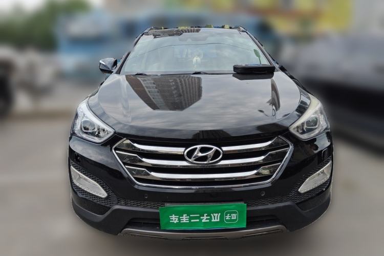Used Hyundai Santa Fe 2013 2.0T Automatic All-Wheel Drive Top Trim Front