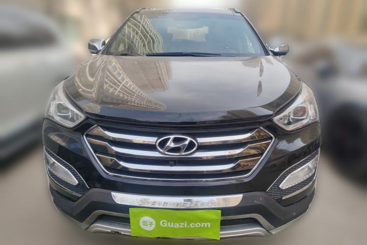 Used Hyundai Santa Fe 2013 2.4L Automatic Two-Wheel Drive Smart Version Front