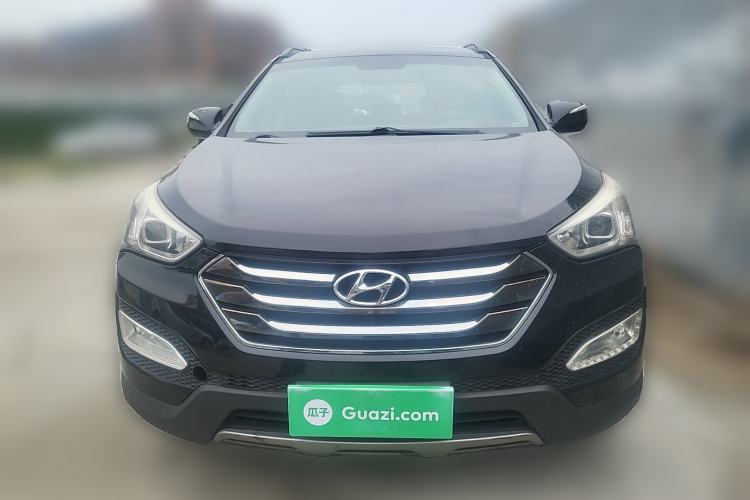 Used Hyundai Santa Fe 2013 2.4L Automatic 2WD Comfort Edition Front