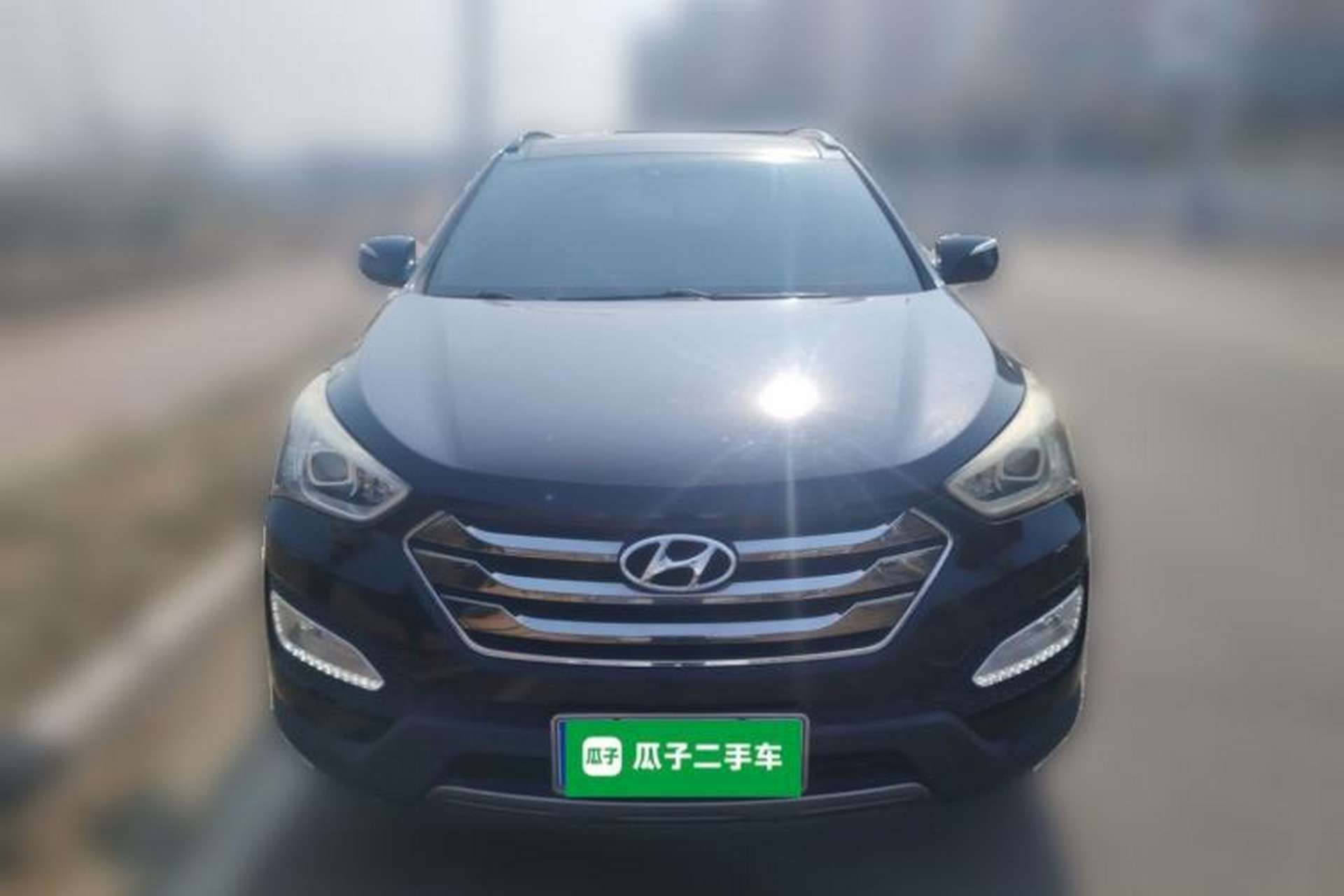 Used Hyundai Santa Fe 2013 Revised Version 2.4L Automatic All-Wheel Drive Luxury Trim Front