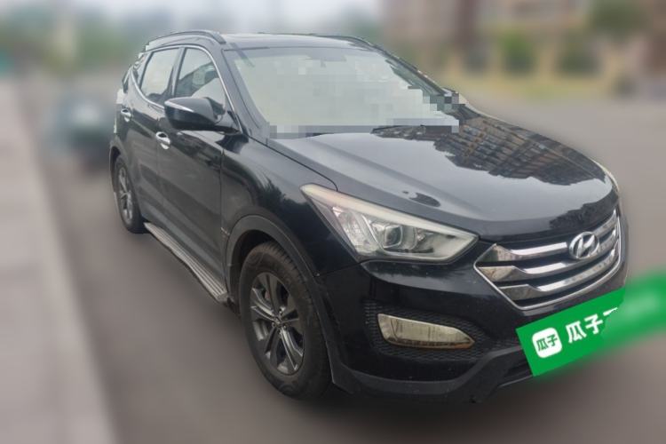 Used Hyundai Santa Fe 2013 2.4L Automatic 2WD Comfort Edition Front Right 45 Deg