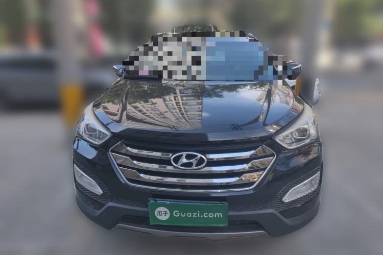 Used Hyundai Santa Fe 2013 2.4L Automatic 4x4 Smart Version Front