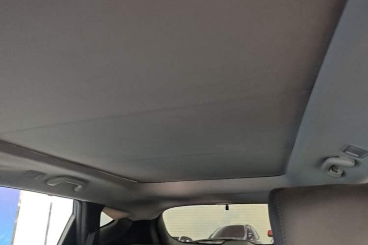 Used Hyundai Santa Fe 2013 2.4L Automatic Two-Wheel Drive Smart Version Headliner