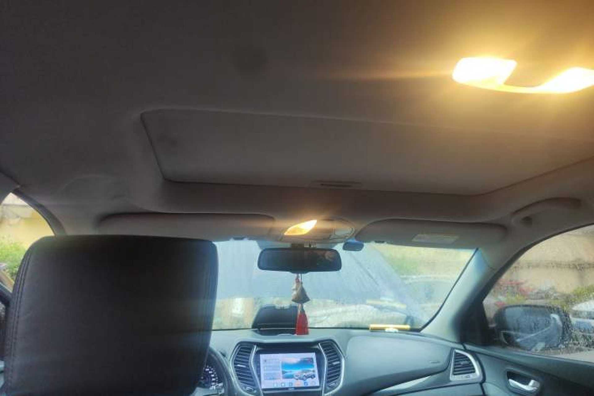 Used Hyundai Santa Fe 2013 2.0T Automatic Two-Wheel Drive Fashion Edition Headliner