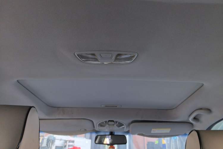 Used Hyundai Santa Fe 2013 2.4L Automatic 4x4 Comfort Edition Headliner