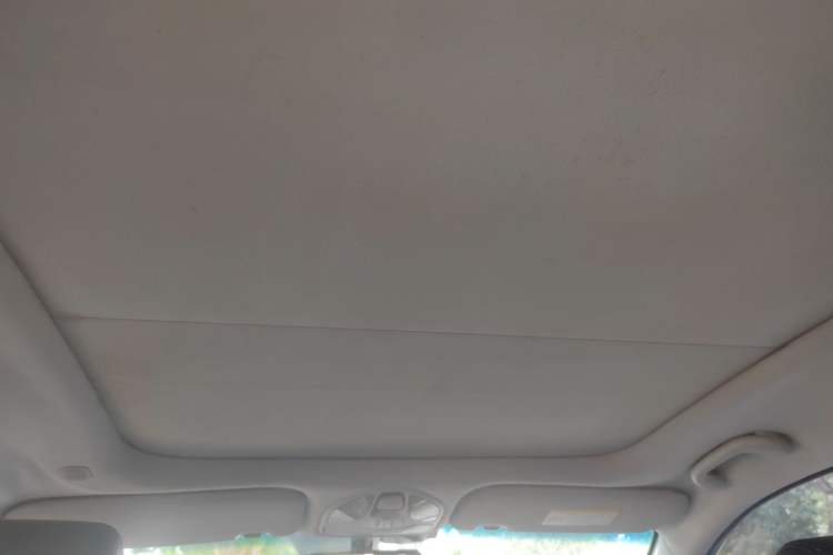 Used Hyundai Santa Fe 2013 2.4L Automatic Two-Wheel Drive Smart Version Headliner