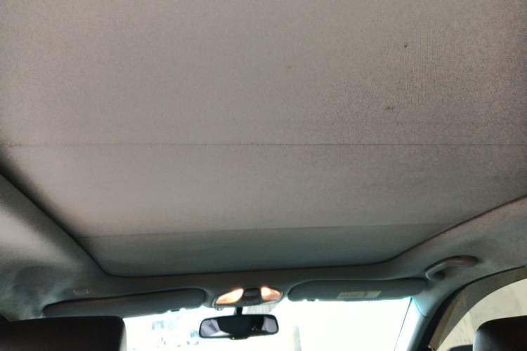 Used Hyundai Santa Fe 2013 2.4L Automatic 4x4 Smart Version Headliner