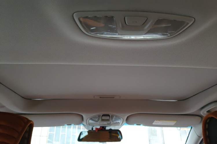 Used Hyundai Santa Fe 2013 2.4L Automatic 2WD Comfort Edition Headliner