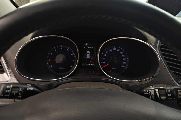 Used Hyundai Santa Fe 2013 Revised Version 2.4L Automatic All-Wheel Drive Smart Type Instrument Cluster