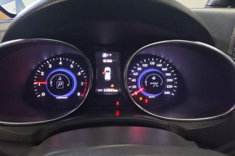 Used Hyundai Santa Fe 2013 2.4L Automatic 4x4 Comfort Edition Instrument Cluster