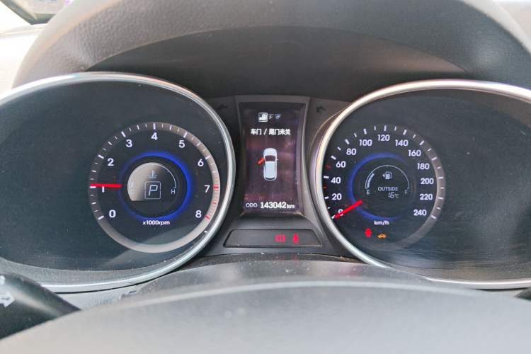 Used Hyundai Santa Fe 2013 2.4L Automatic 2WD Comfort Edition Instrument Cluster