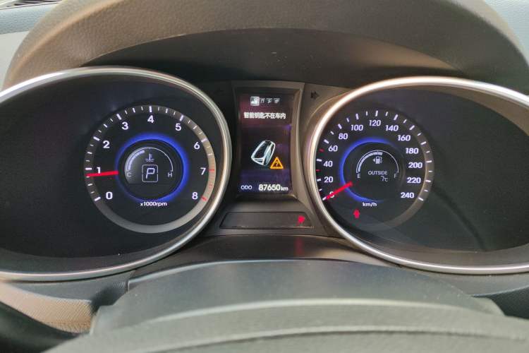 Used Hyundai Santa Fe 2013 2.4L Automatic 4x4 Smart Version Instrument Cluster