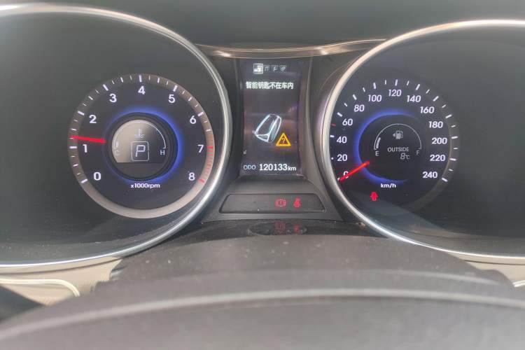 Used Hyundai Santa Fe 2013 2.4L Automatic Two-Wheel Drive Smart Version Instrument Cluster