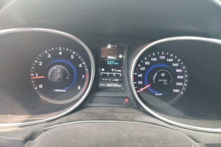 Used Hyundai Santa Fe 2013 Revised Version 2.4L Automatic All-Wheel Drive Luxury Trim Instrument Cluster