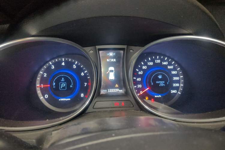 Used Hyundai Santa Fe 2013 2.4L Automatic 2WD Comfort Edition Instrument Cluster