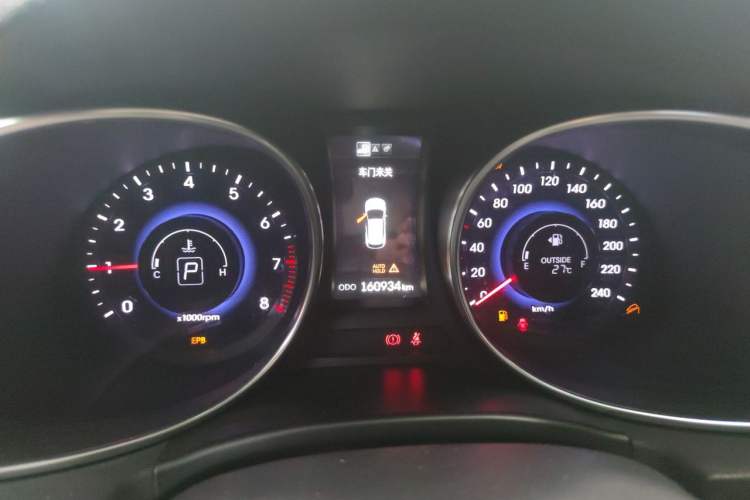 Used Hyundai Santa Fe 2013 2.4L Automatic Two-Wheel Drive Smart Version Instrument Cluster