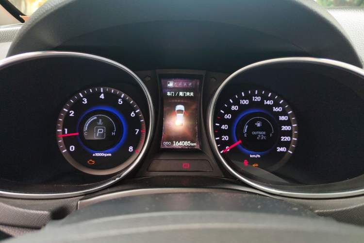 Used Hyundai Santa Fe 2013 Revised Version 2.0T Automatic All-Wheel Drive Prestige Edition Instrument Cluster