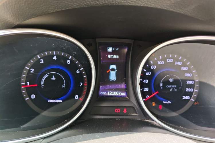 Used Hyundai Santa Fe 2013 2.4L Manual Two-Wheel Drive Comfort Version Instrument Cluster