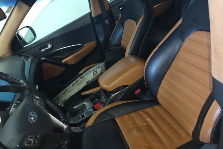 Used Hyundai Santa Fe 2013 2.4L Automatic 4x4 Comfort Edition Left Front Seat