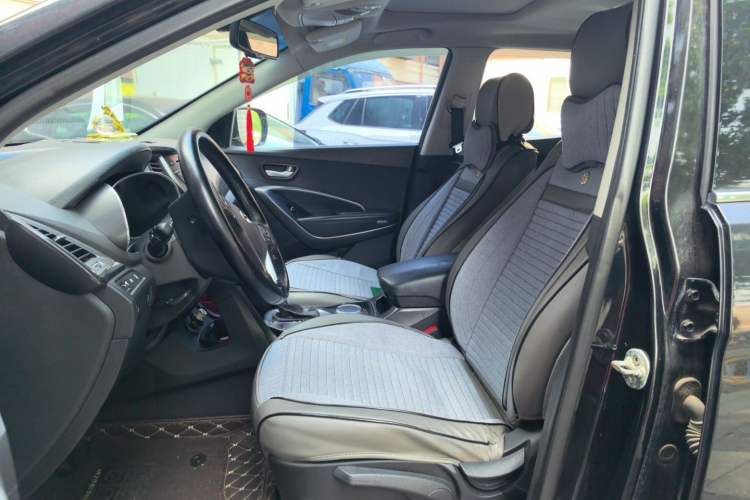 Used Hyundai Santa Fe 2013 2.4L Automatic 4x4 Comfort Edition Left Front Seat