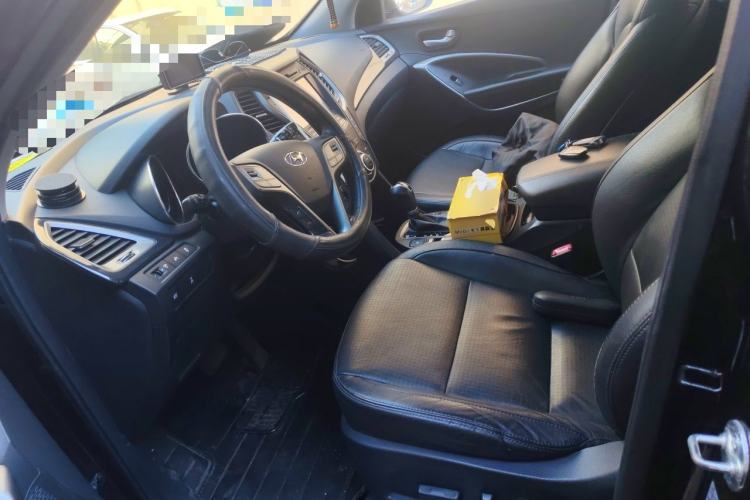Used Hyundai Santa Fe 2013 2.4L Automatic 4x4 Prestige Edition Left Front Seat