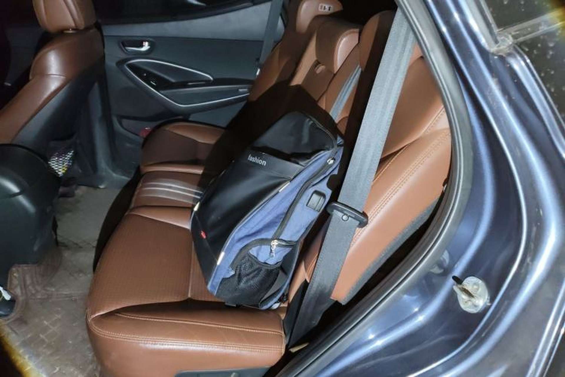 Used Hyundai Santa Fe 2013 2.0T Automatic All-Wheel Drive Top Trim Left Rear Seat