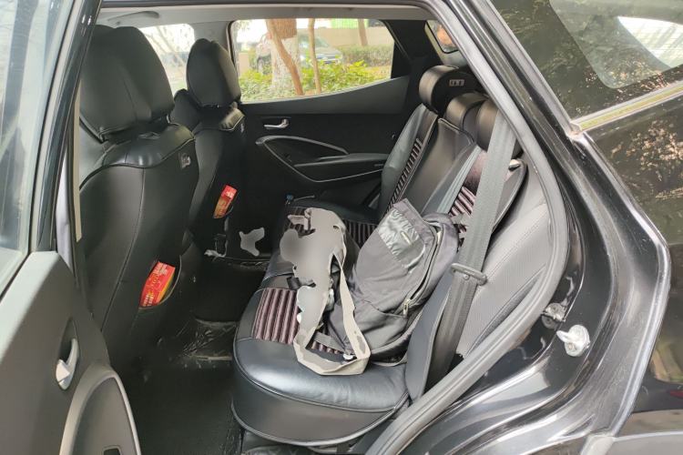 Used Hyundai Santa Fe 2013 2.4L Automatic 2WD Comfort Edition Left Rear Seat