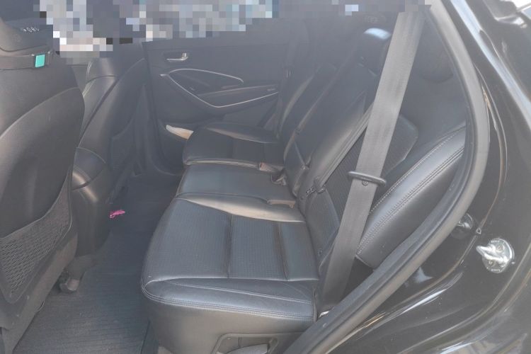 Used Hyundai Santa Fe 2013 2.4L Automatic 4x4 Smart Version Left Rear Seat