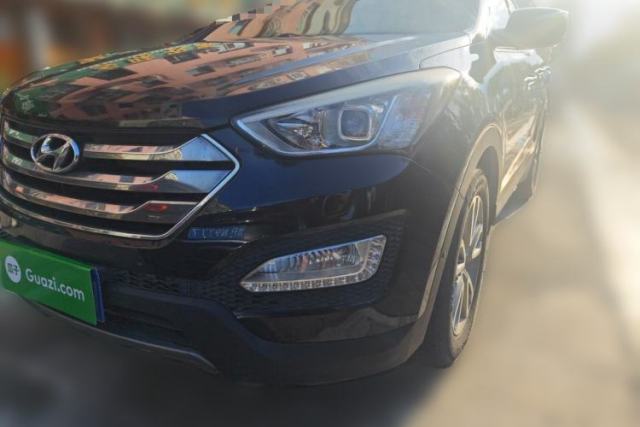 Used Hyundai Santa Fe 2013 2.0T Automatic All-Wheel Drive Top Trim