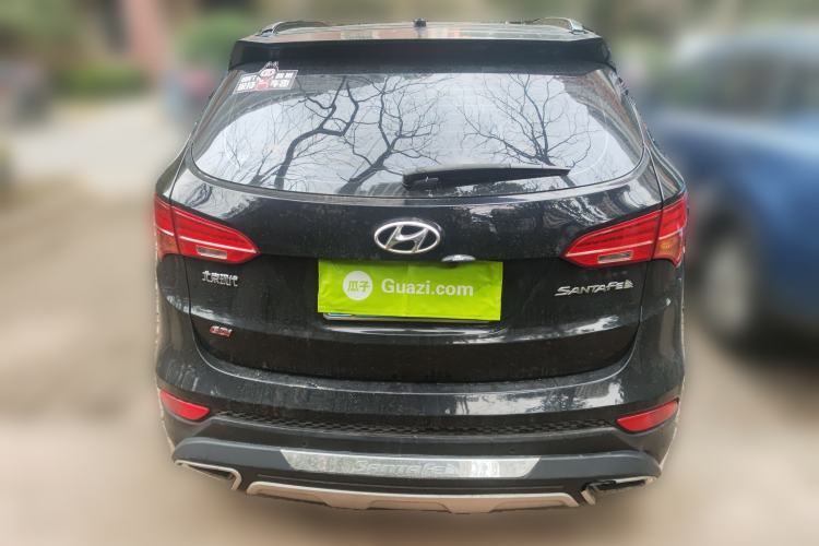 Used Hyundai Santa Fe 2013 2.4L Automatic Two-Wheel Drive Smart Version Rear