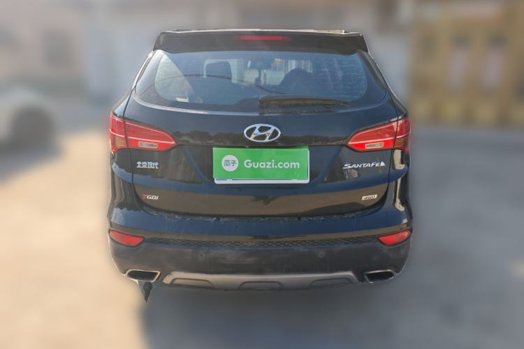 Used Hyundai Santa Fe 2013 2.0T Automatic All-Wheel Drive Top Trim Rear