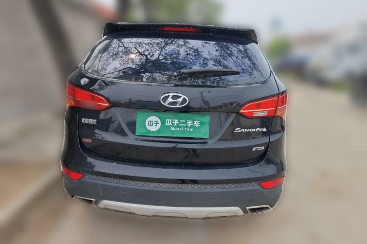 Used Hyundai Santa Fe 2013 Revised Version 2.4L Automatic All-Wheel Drive Smart Type Rear