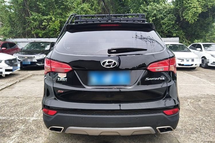 Used Hyundai Santa Fe 2013 2.4L Automatic Two-Wheel Drive Smart Version Rear
