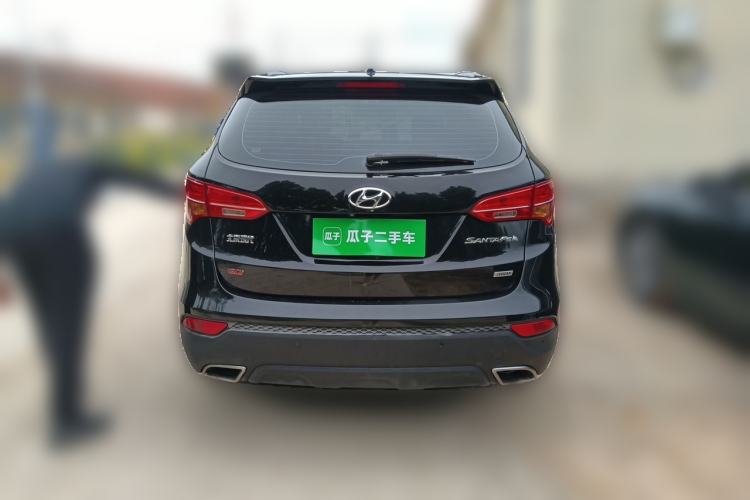 Used Hyundai Santa Fe 2013 2.4L Automatic 4x4 Smart Version Rear