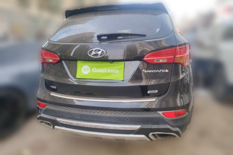 Used Hyundai Santa Fe 2013 2.4L Automatic Two-Wheel Drive Smart Version Rear
