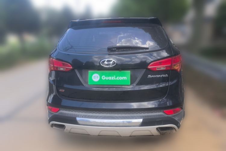 Used Hyundai Santa Fe 2013 2.4L Automatic Two-Wheel Drive Smart Version Rear