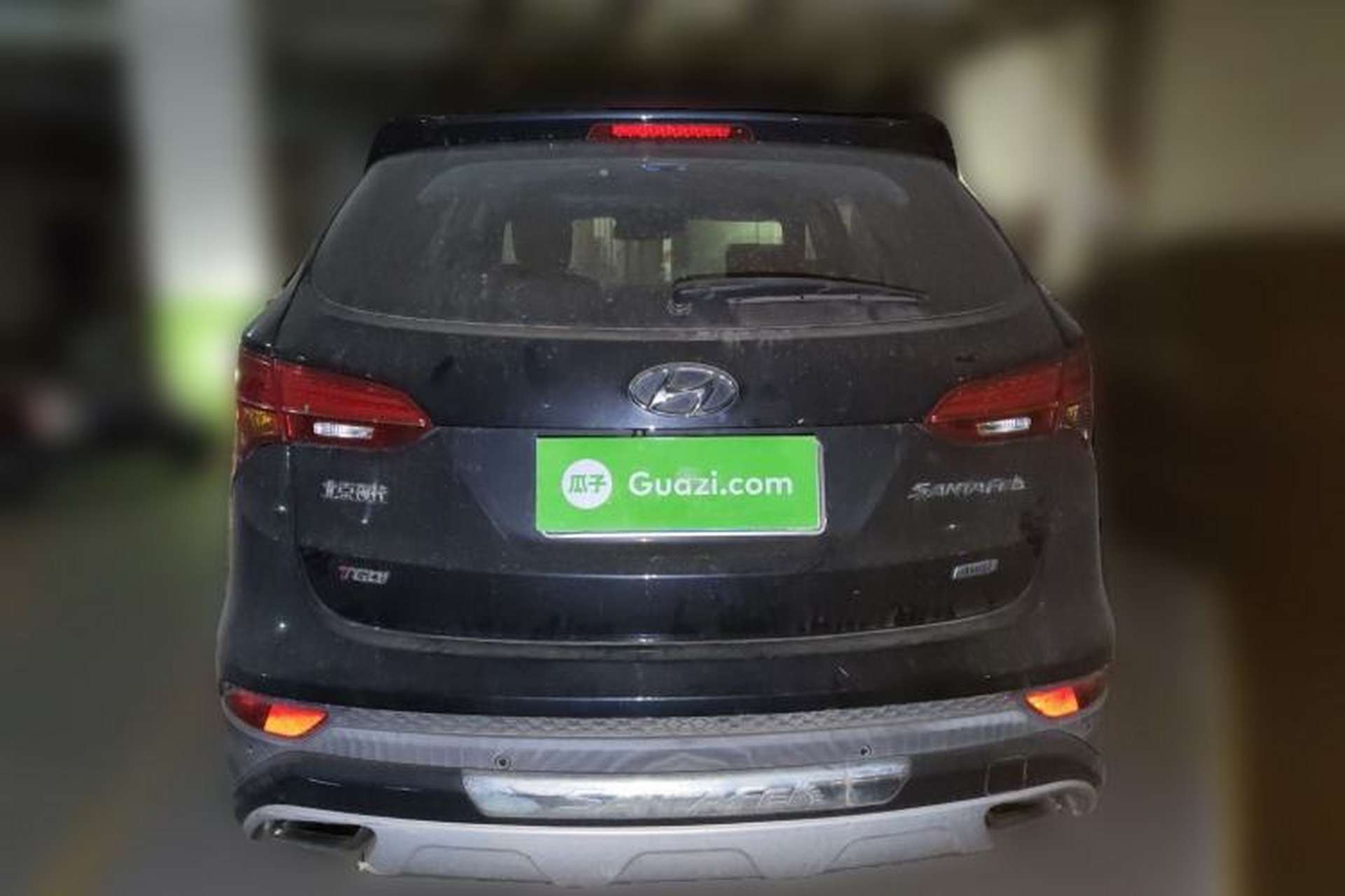 Used Hyundai Santa Fe 2013 2.0T Automatic All-Wheel Drive Top Trim Rear