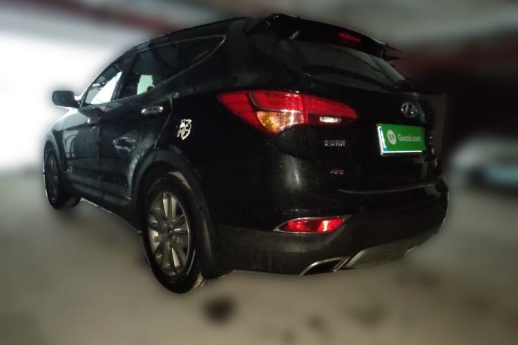 Used Hyundai Santa Fe 2013 Revised Version 2.4L Automatic All-Wheel Drive Luxury Trim Rear Left 45 Deg