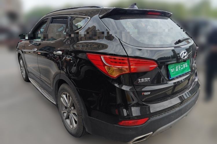 Used Hyundai Santa Fe 2013 2.0T Automatic All-Wheel Drive Top Trim Rear Left 45 Deg